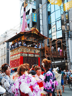 写真：山鉾曳き初め（やまほこひきぞめ）