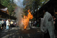 貴船神社　御火焚祭（貴船もみじ祭）