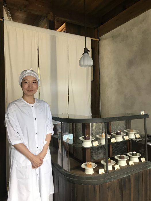 河原町TEBACO開催記念特別トークイベント 植物の色～染織と菓子　クリスマスパーティの彩り ＜アトリエシムラ＞ 志村昌司氏×＜梅園＞ 西川葵氏