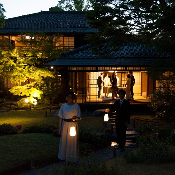 無鄰菴　お香薫る夏のてぶら夜カフェ　-京都の限定公開の日本庭園で冷抹茶をどうぞ-