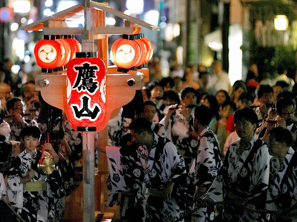 まいまい京都【ライブ配信】オンライン祇園祭、鷹山スペシャル！宵山の山鉾町からお囃子生演奏