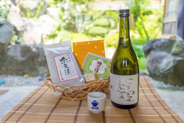 梅乃宿酒造の蔵元とオンライン飲み 「2時からカンパイ！Zoomで＃蔵のみ！」