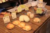 龍谷大学のすぐ側にある「パン屋Boo」の絶品アールグレイとほうじ茶クリームのメロンパン！【E-TOKO深草 テイクアウトマーケット】