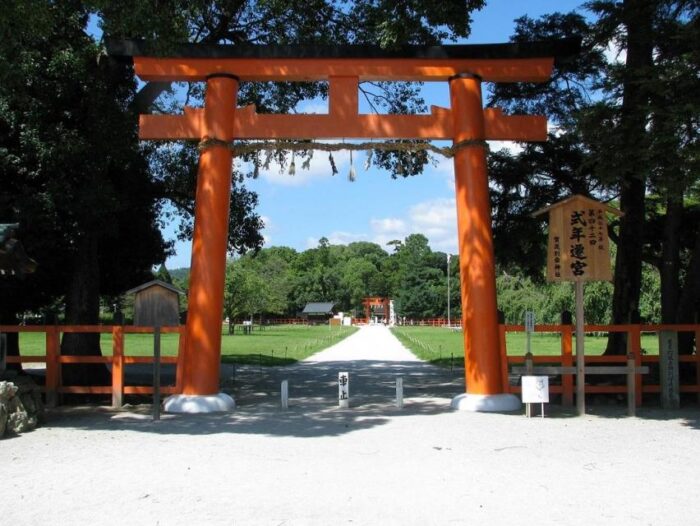「京の夏の旅」文化財特別公開　上賀茂神社（賀茂別雷神社）本殿・権殿