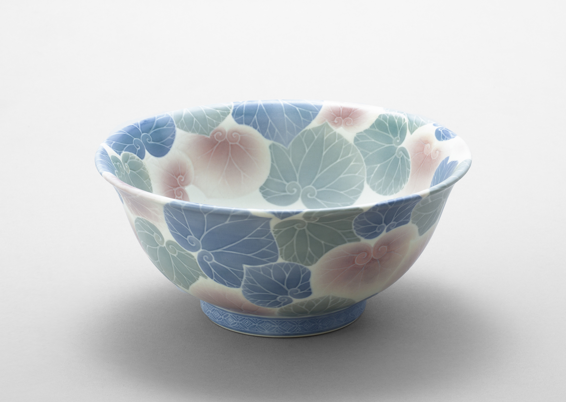 《彩磁珍果文香炉 〔火舎 北原千鹿〕》大正14年（1925） 廣澤美術館蔵