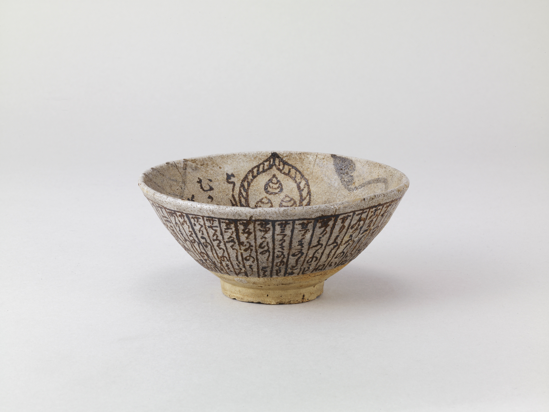 織部　暦絵茶碗（前期展示）