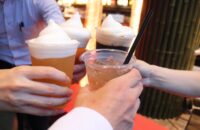 【京都・嵐山】嵐電　嵐山駅下車　徒歩０分　駅そのものがビアガーデンに！ ２年ぶりの開催で、電車好きもビール好きも全員集合！！