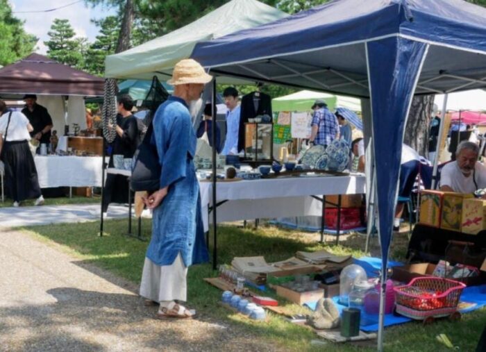 平安蚤の市【岡崎公園】