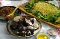京北の畑から。とれたて野菜でアウトドア料理！ 【第7回】10月は、里芋のレシピ。「里芋の炭火焼き」に「バターとレモンのパスタ」を添えて、どうぞ