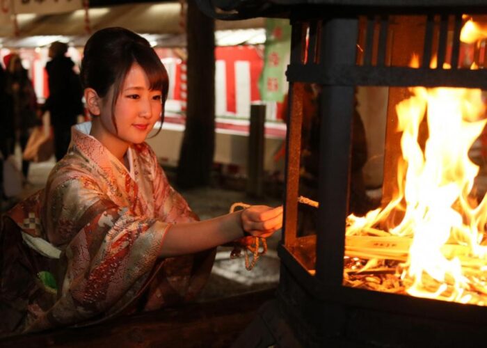 をけら詣り【八坂神社】