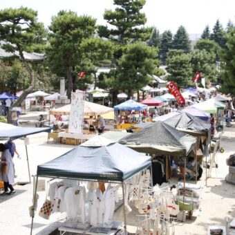 百万遍さんの手づくり市【百萬遍知恩寺】