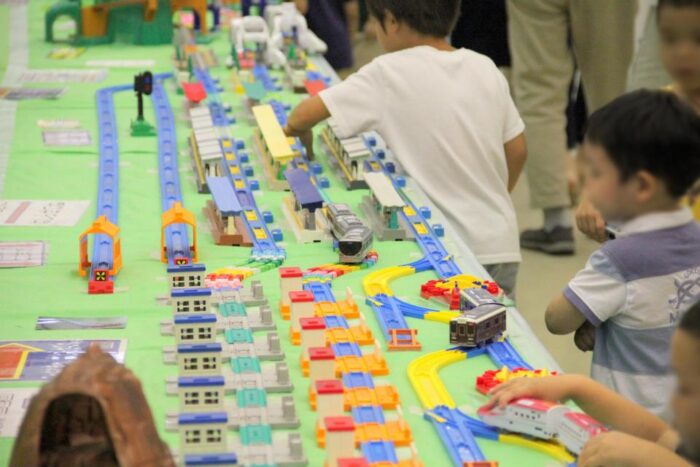 京都伝統産業ミュージアム「わいわい電車らんど」