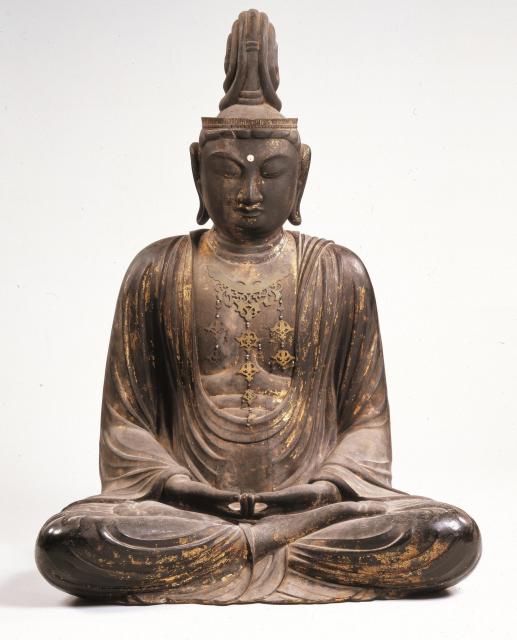 重要文化財　木造 宝冠阿弥陀如来坐像　平安時代前期　滋賀・梵釈寺 画像提供：栗東歴史民俗博物館
