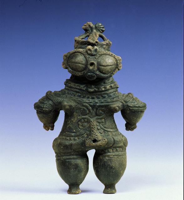 重要文化財 遮光器土偶 文化庁蔵 岩手県立博物館保管 写真提供：岩手県立博物館