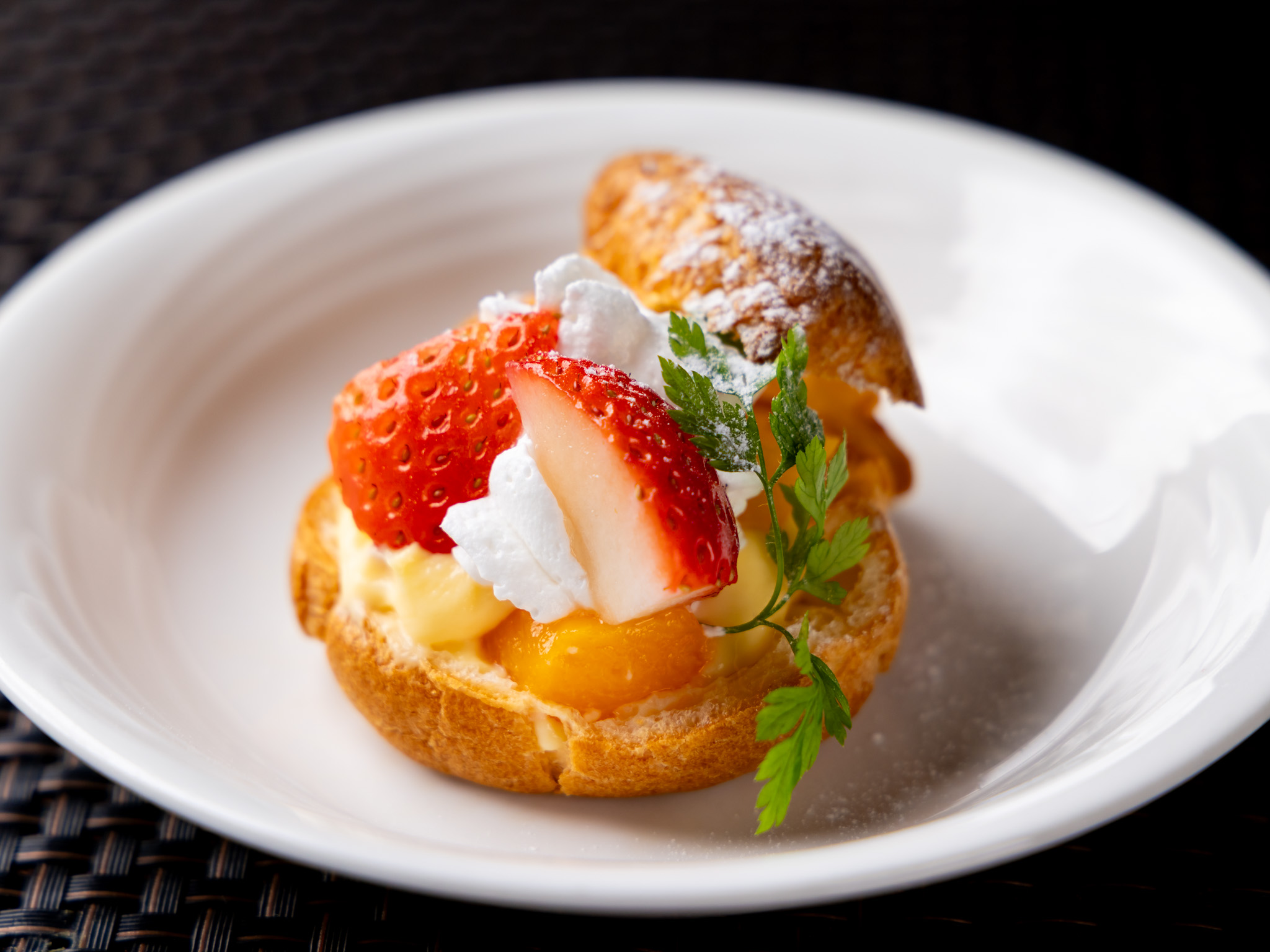 ＜2月のライブキッチン＞いちごのシュークリーム